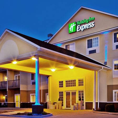 Holiday Inn Express Le Claire Riverfront-Davenport By Ihg Exterior photo