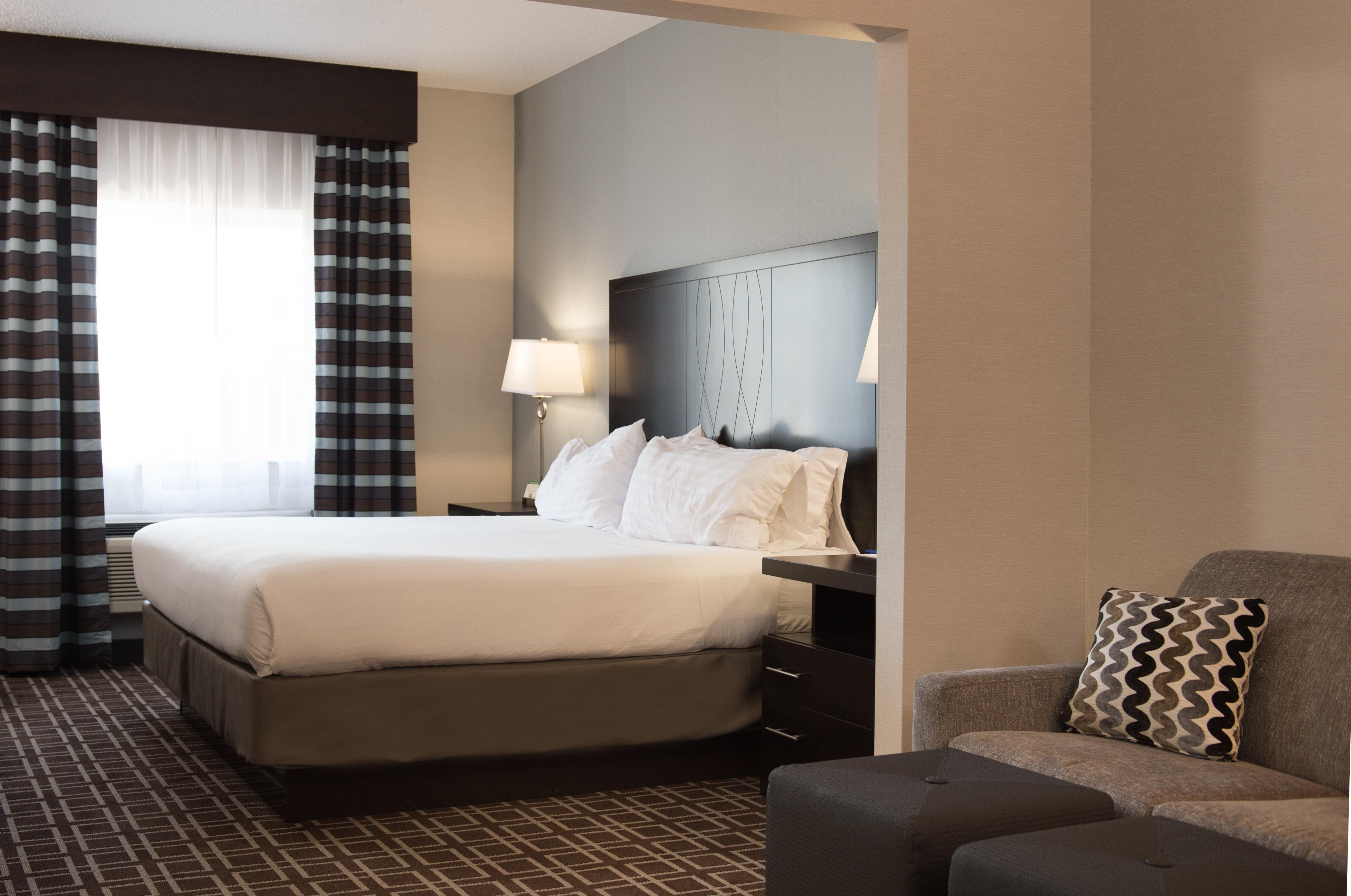 Holiday Inn Express Le Claire Riverfront-Davenport By Ihg Exterior photo