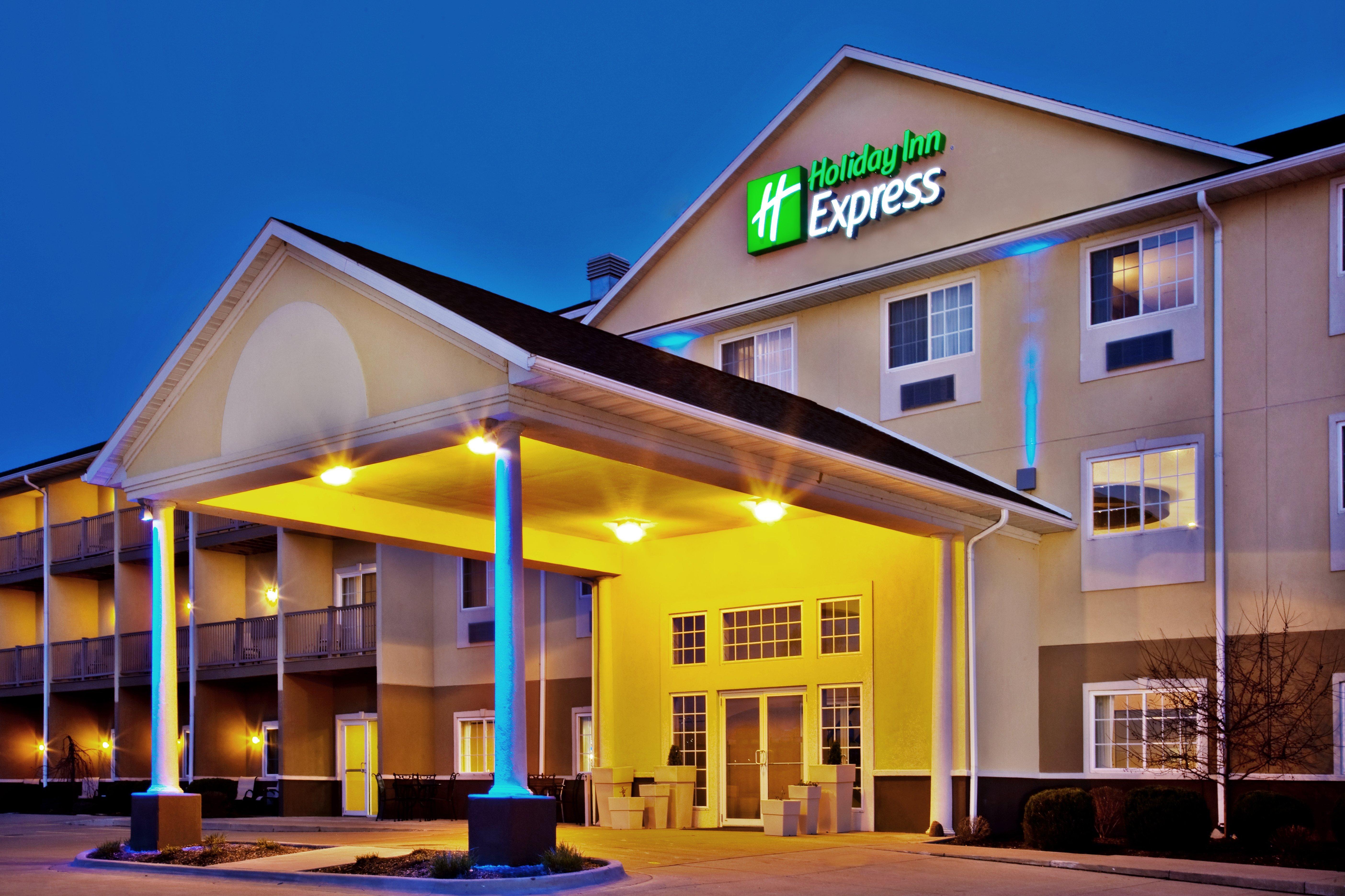 Holiday Inn Express Le Claire Riverfront-Davenport By Ihg Exterior photo