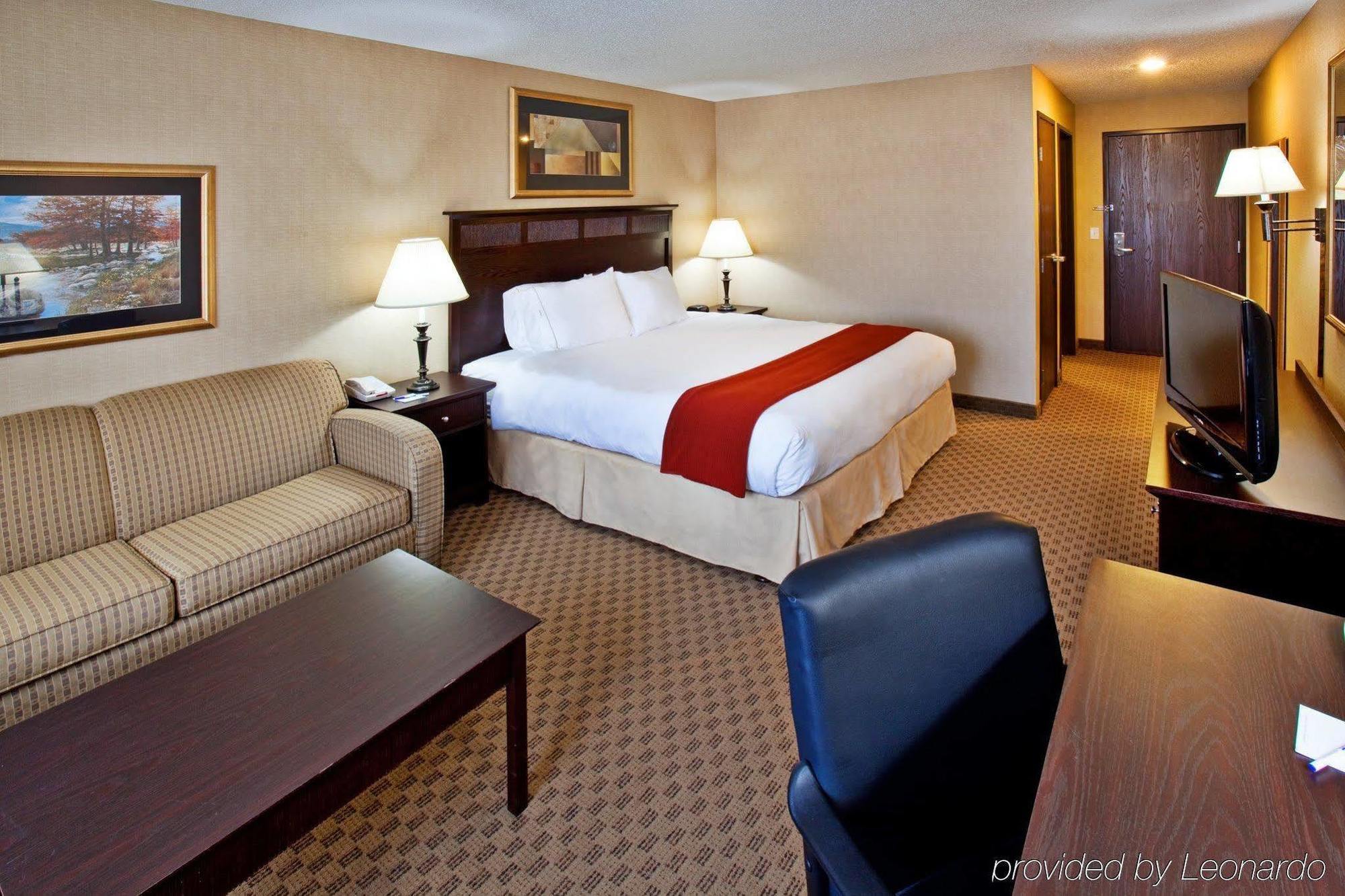 Holiday Inn Express Le Claire Riverfront-Davenport By Ihg Exterior photo